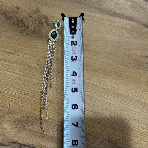 Fashion nova no strings attached faux emerald gold earrings dramatic long - Picture 7 of 8